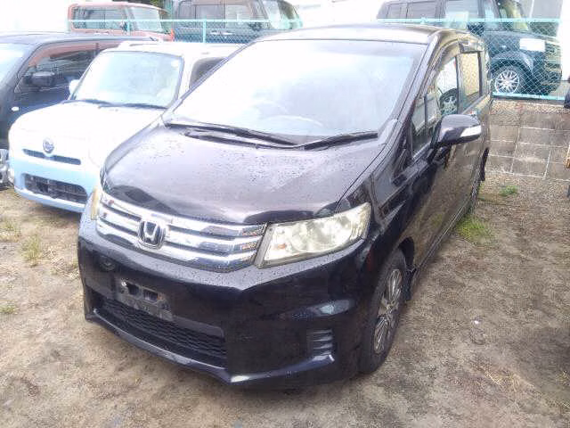 HONDA FREED SPIKE