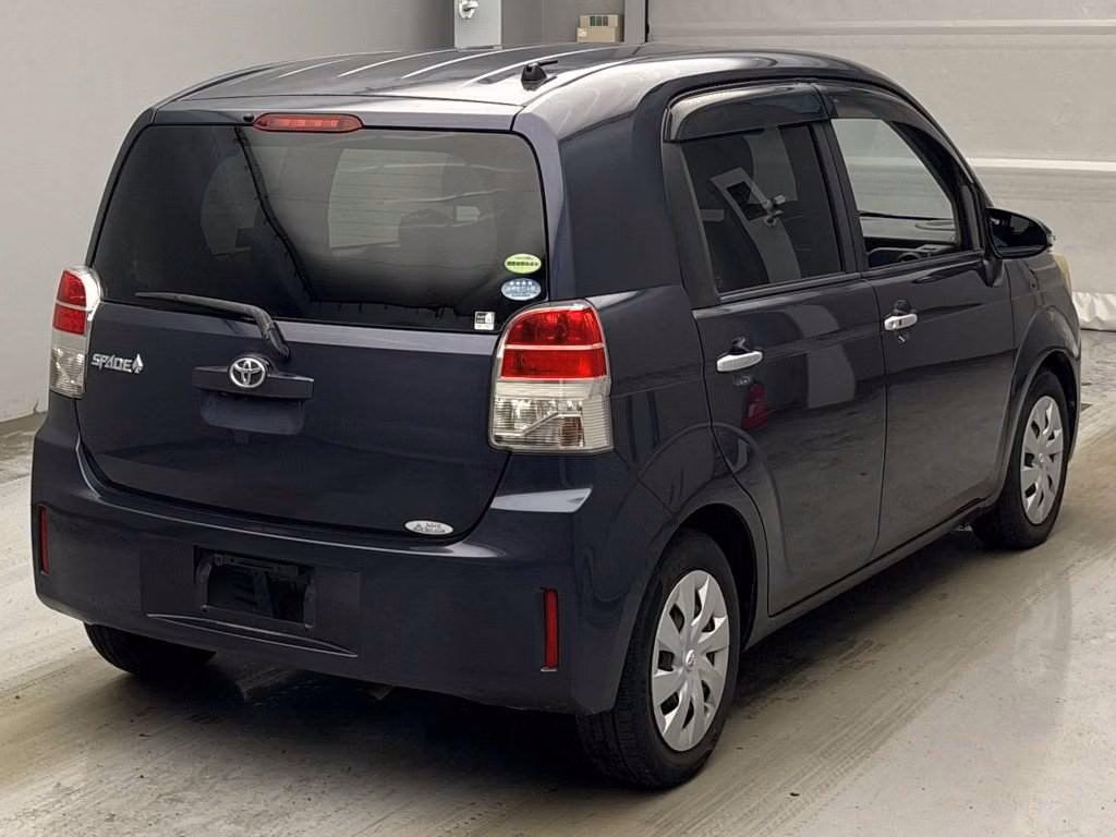 TOYOTA SPADE