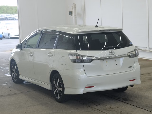 TOYOTA WISH