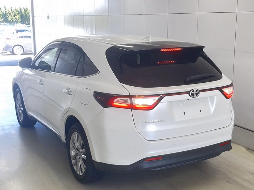 TOYOTA HARRIER