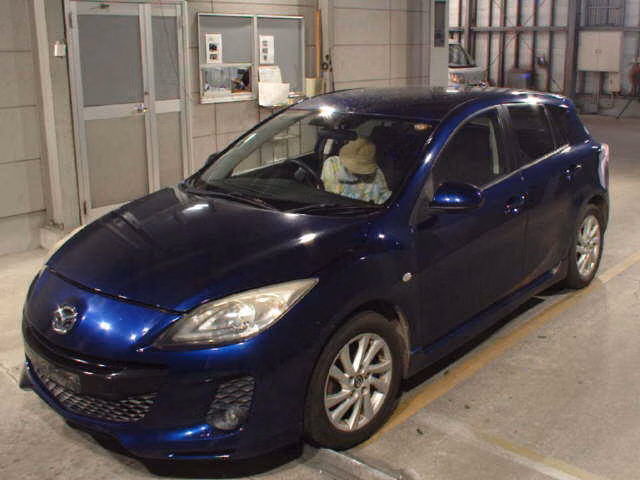 MAZDA AXELA