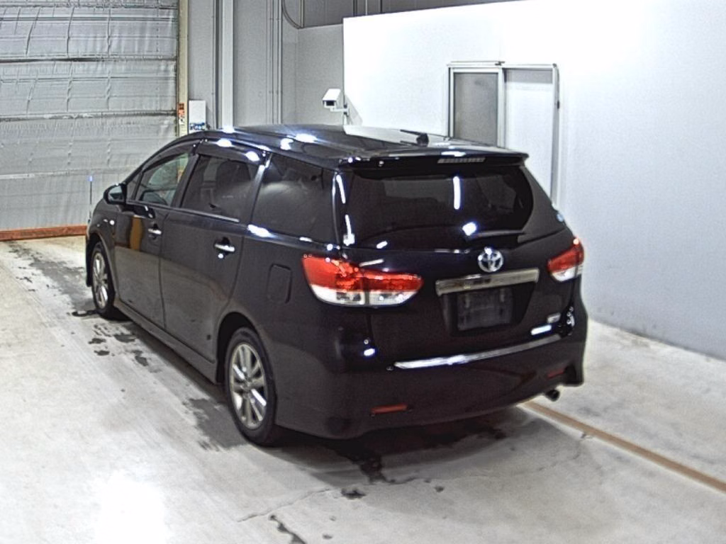 TOYOTA WISH