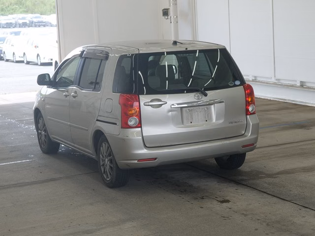 TOYOTA RAUM