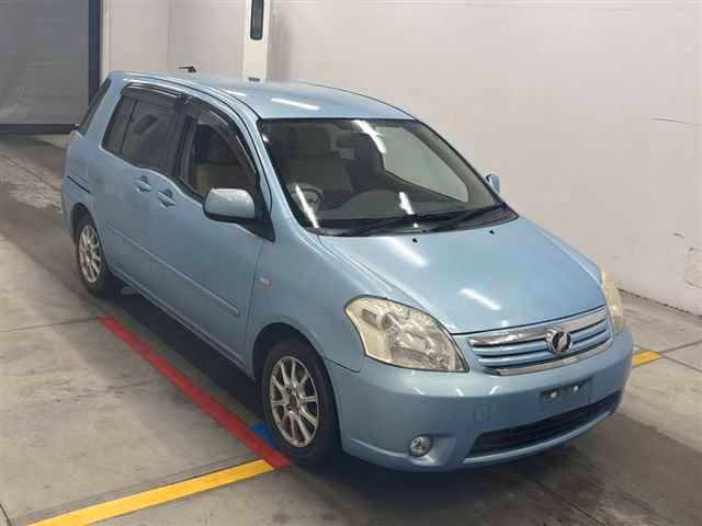 TOYOTA RAUM