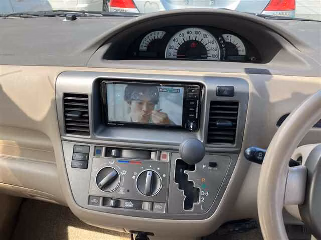 TOYOTA RAUM