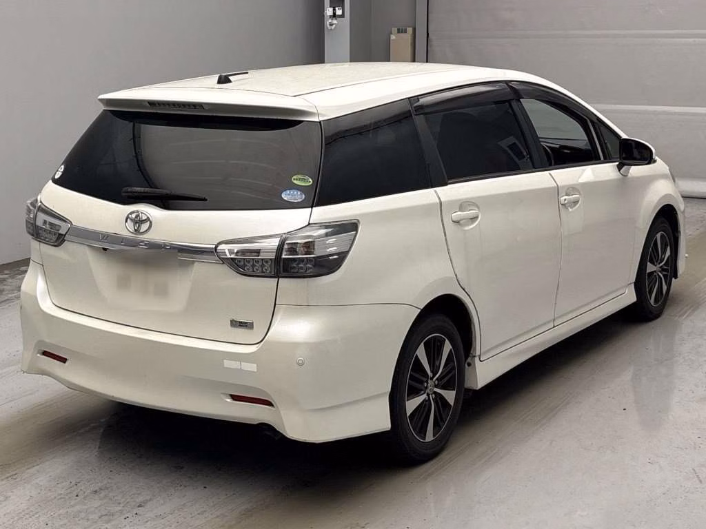 TOYOTA WISH