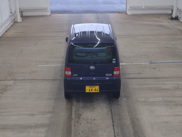 DAIHATSU MOVE CONTE