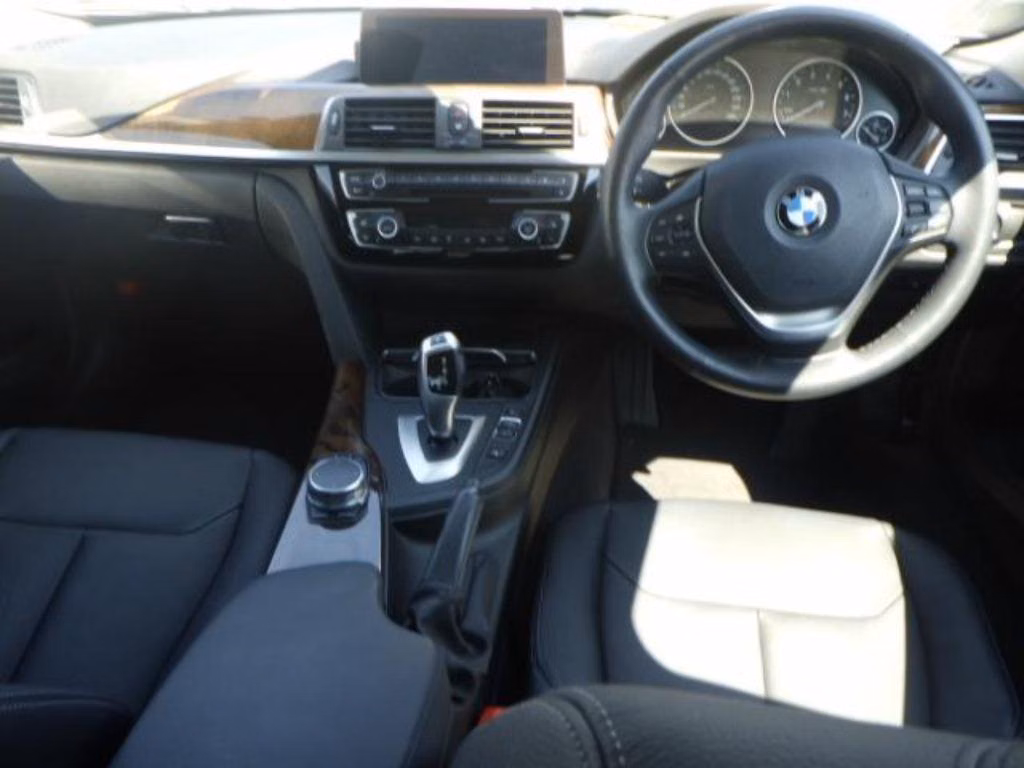 BMW 3-SERIES