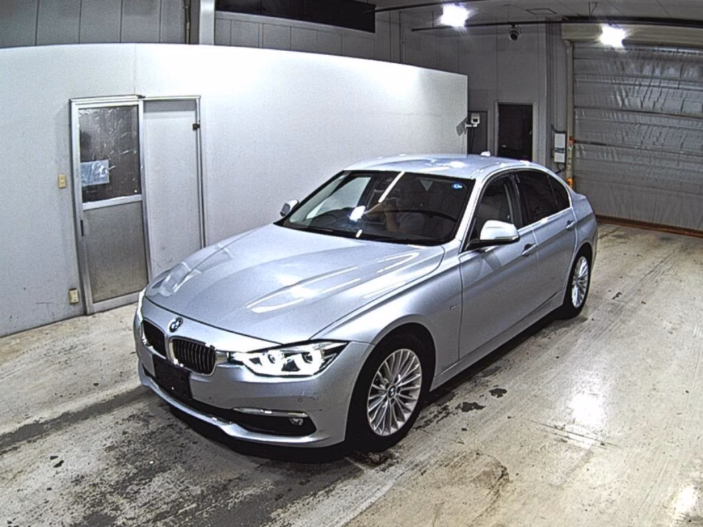 BMW 3-SERIES