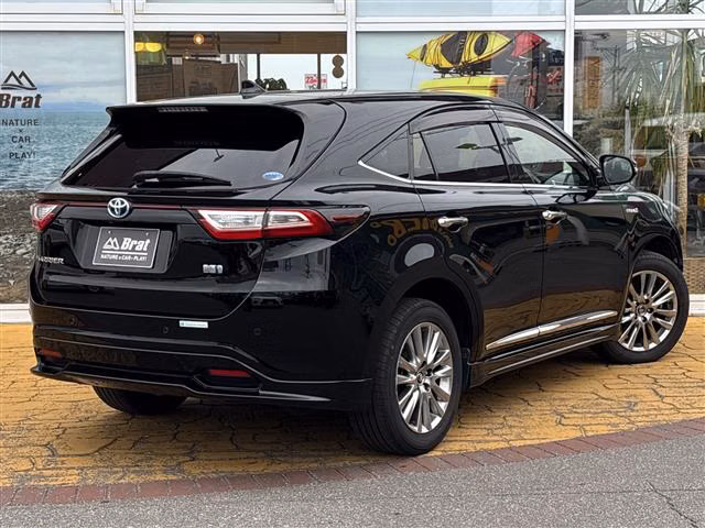 TOYOTA HARRIER