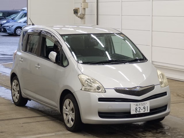 TOYOTA RACTIS