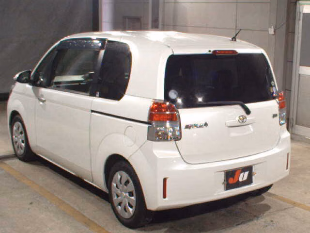 TOYOTA SPADE