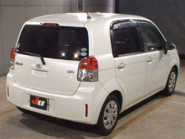 TOYOTA SPADE