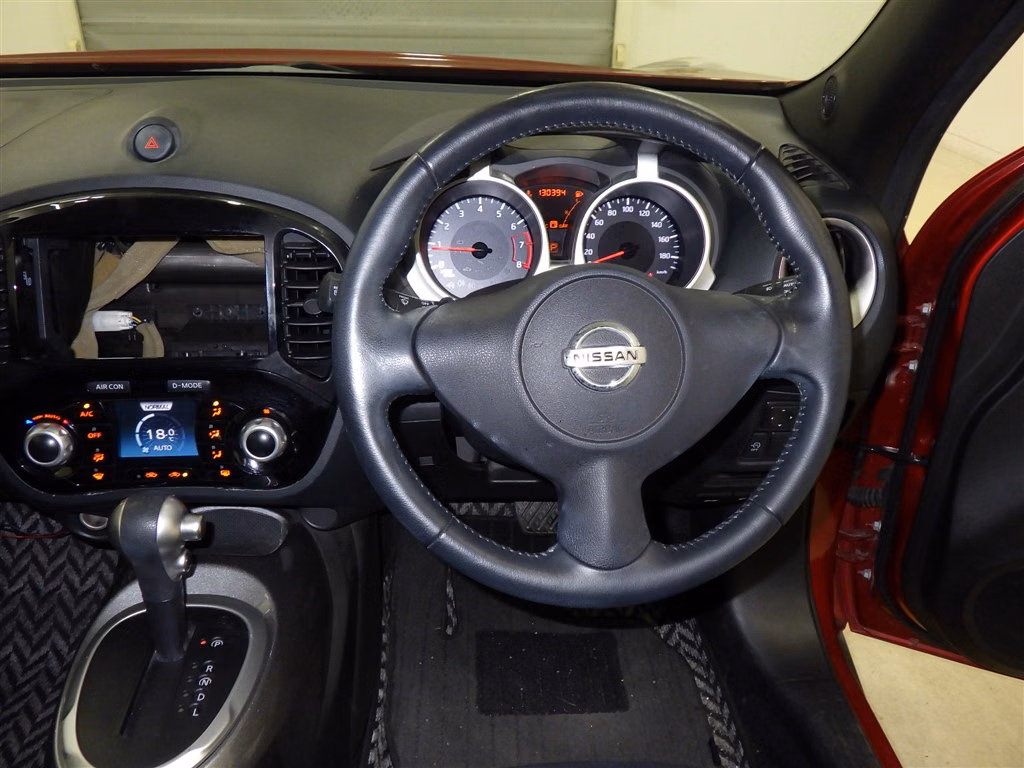 NISSAN JUKE