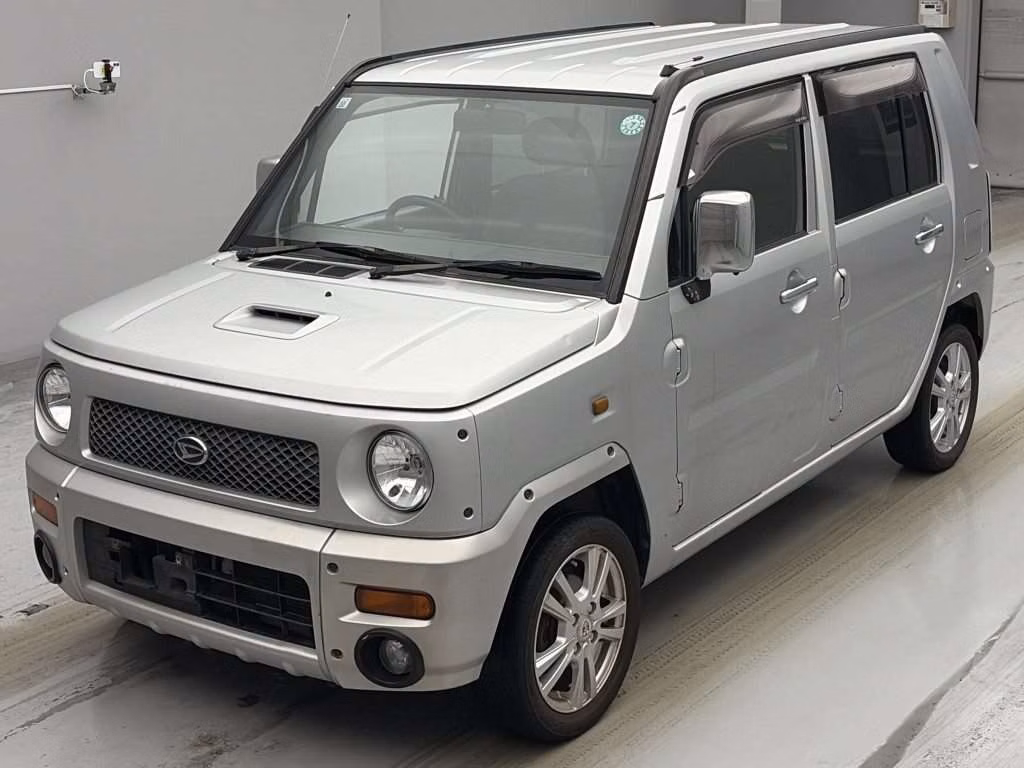 DAIHATSU NAKED