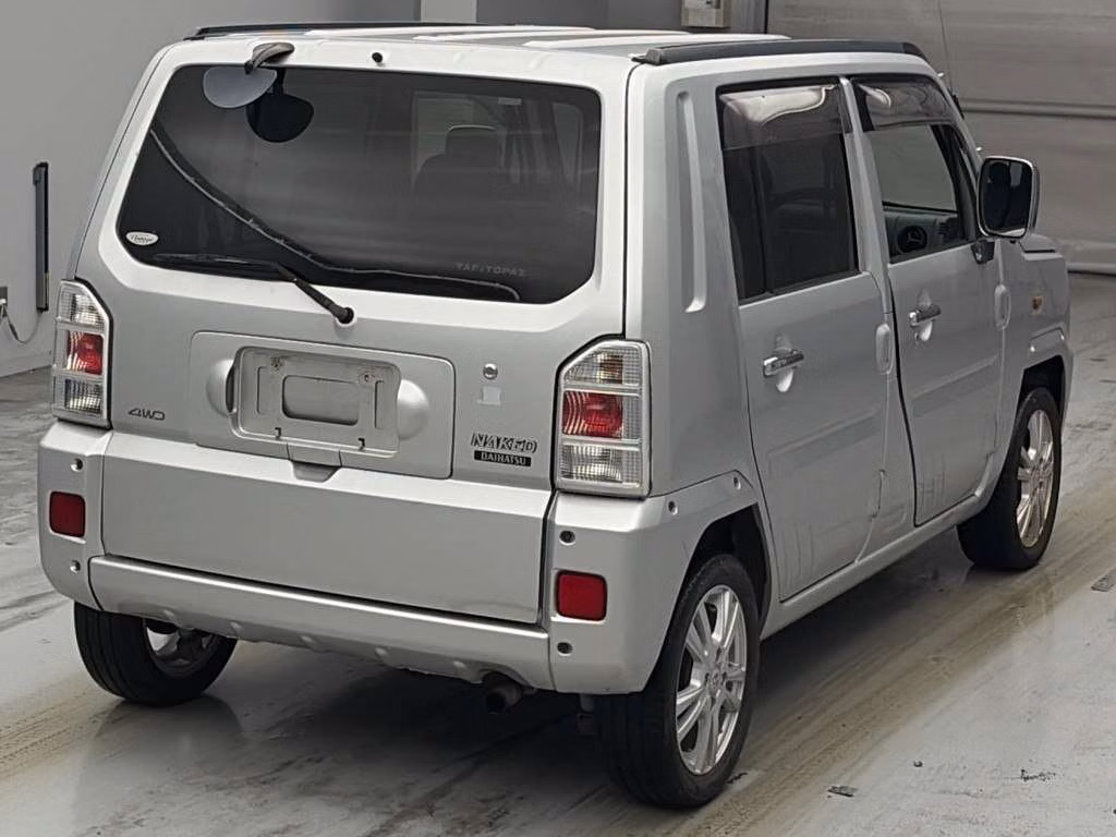 DAIHATSU NAKED