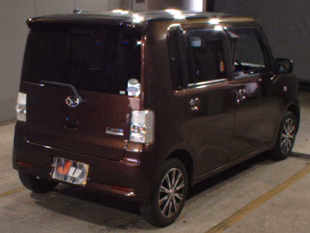 DAIHATSU MOVE CONTE