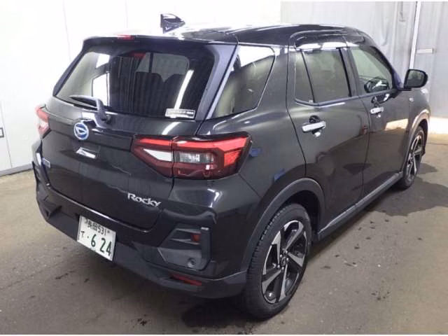 DAIHATSU ROCKY