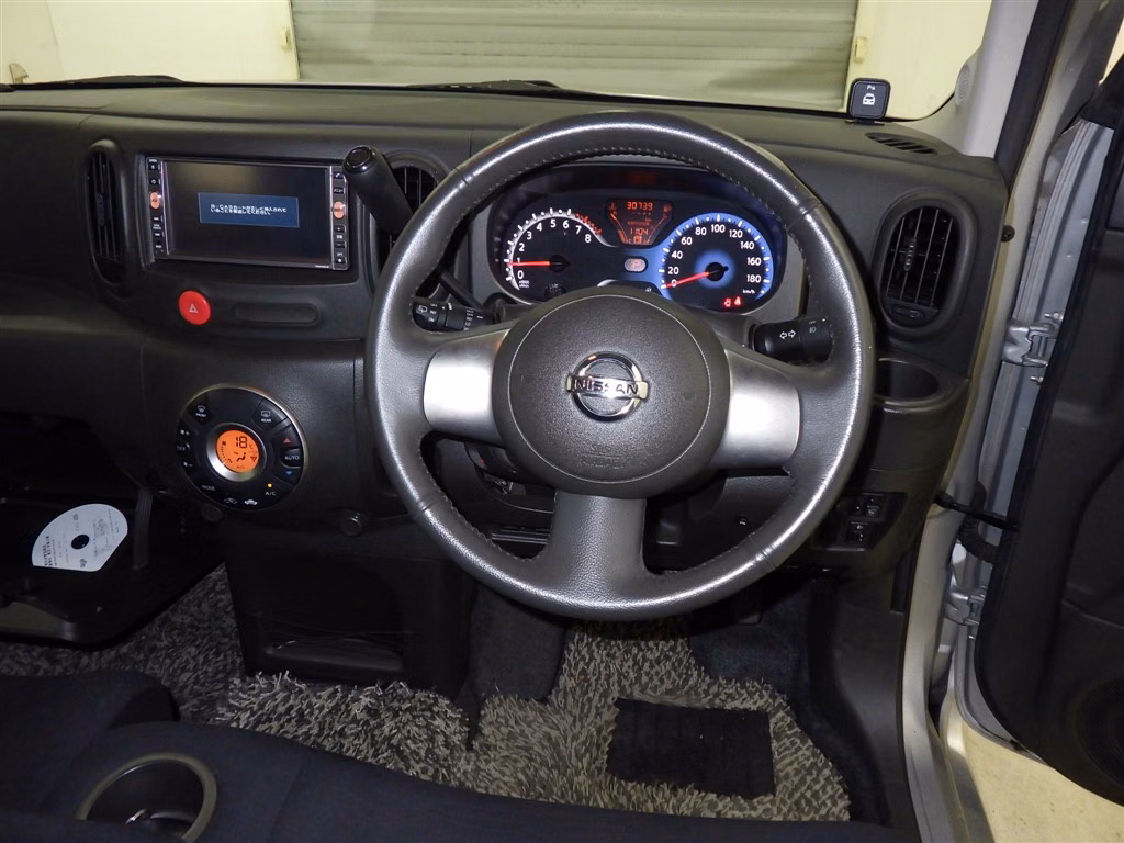 NISSAN CUBE