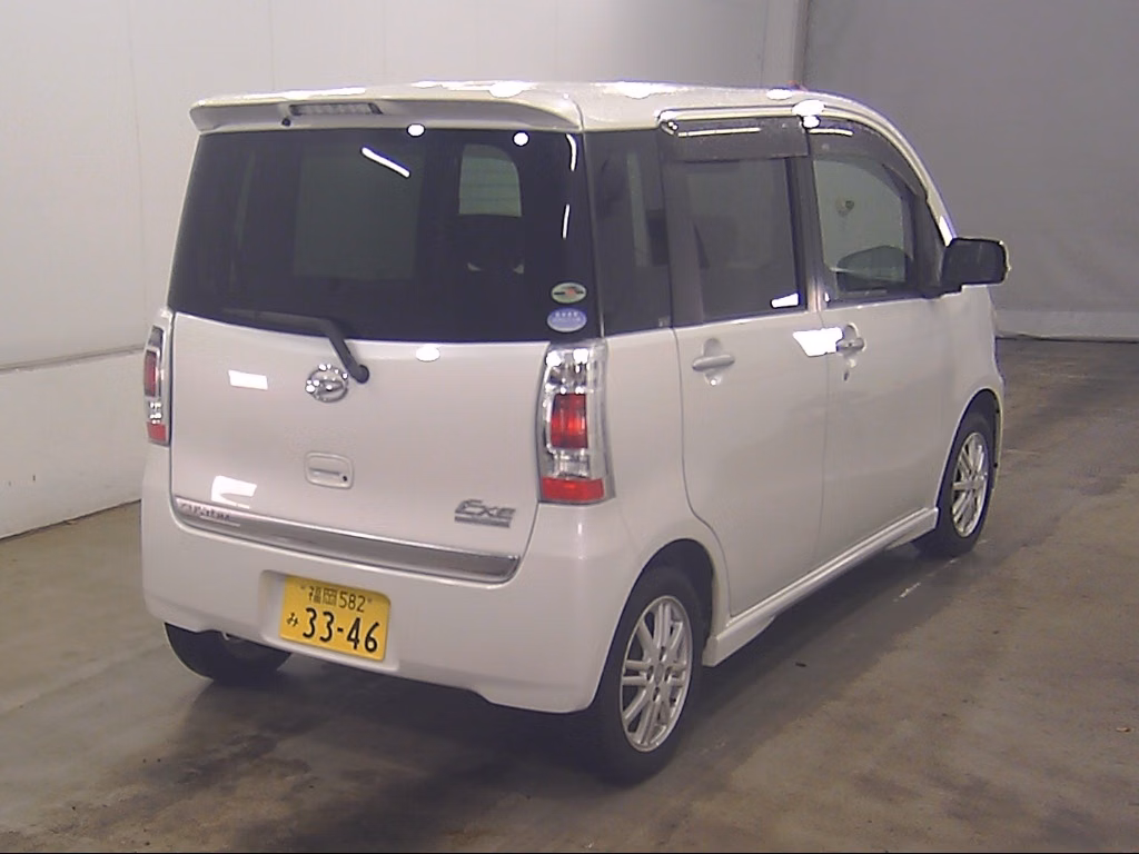 DAIHATSU TANTO EXE
