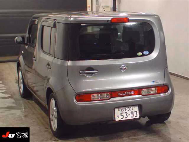 NISSAN CUBE