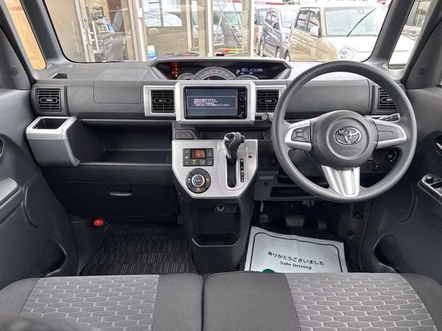 TOYOTA PIXIS MEGA
