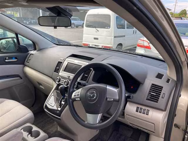 MAZDA MPV