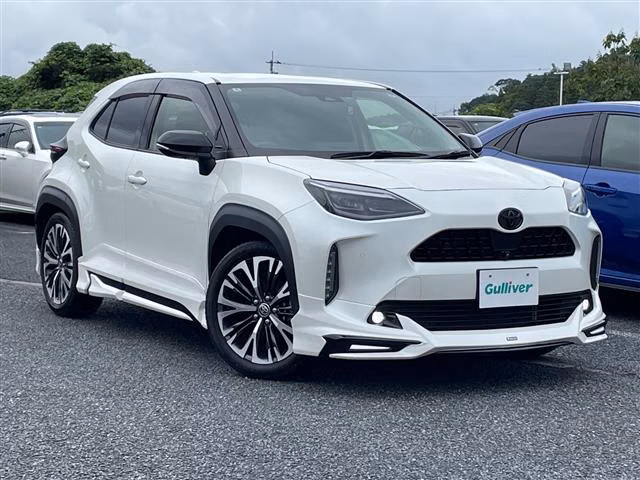 TOYOTA YARIS CROSS