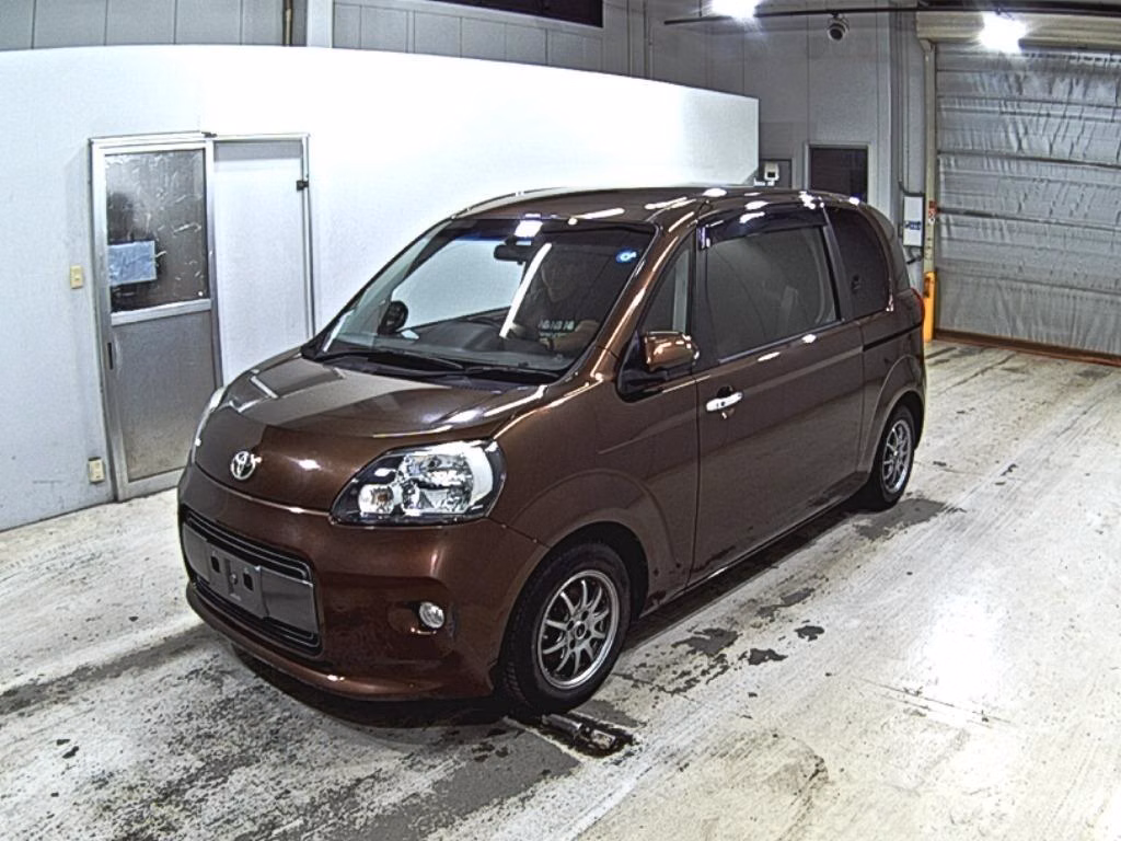 TOYOTA PORTE