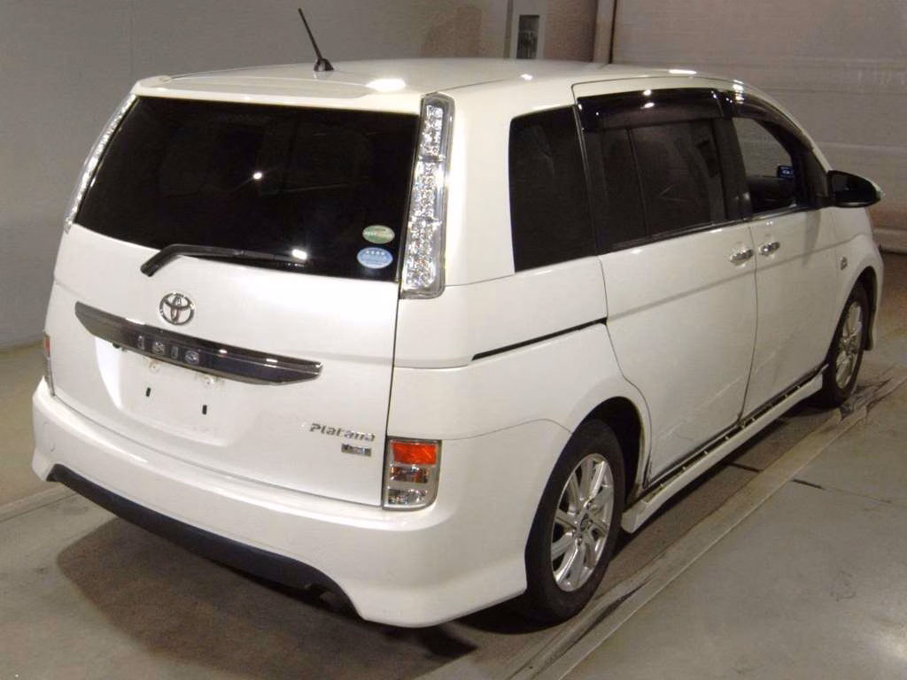 TOYOTA ISIS