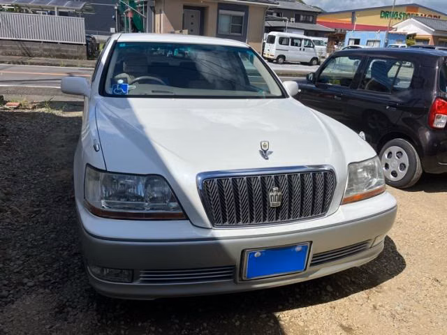 Toyota Crown Majesta