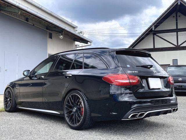 MERCEDES-BENZ C-CLASS