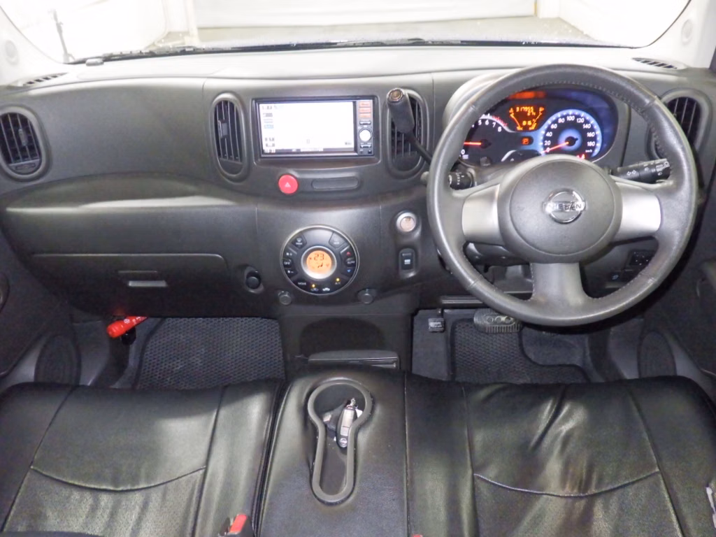 NISSAN CUBE