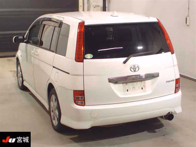 TOYOTA ISIS