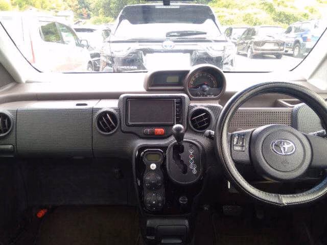 TOYOTA PORTE