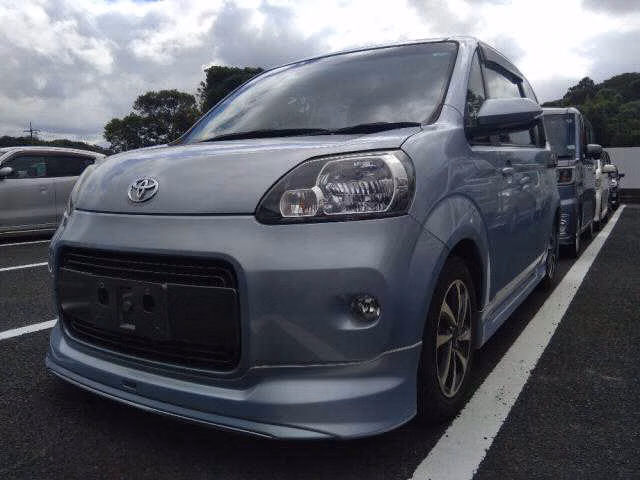 TOYOTA PORTE