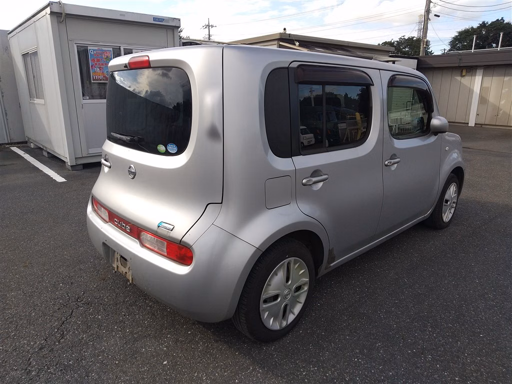 NISSAN CUBE