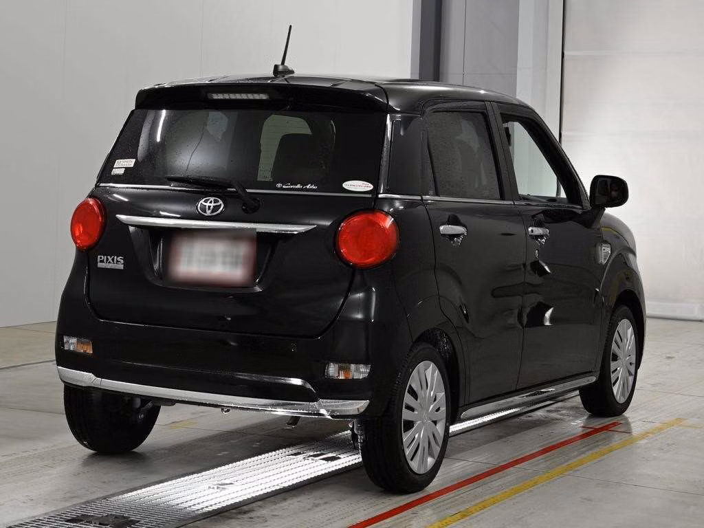 Toyota Pixis Joy