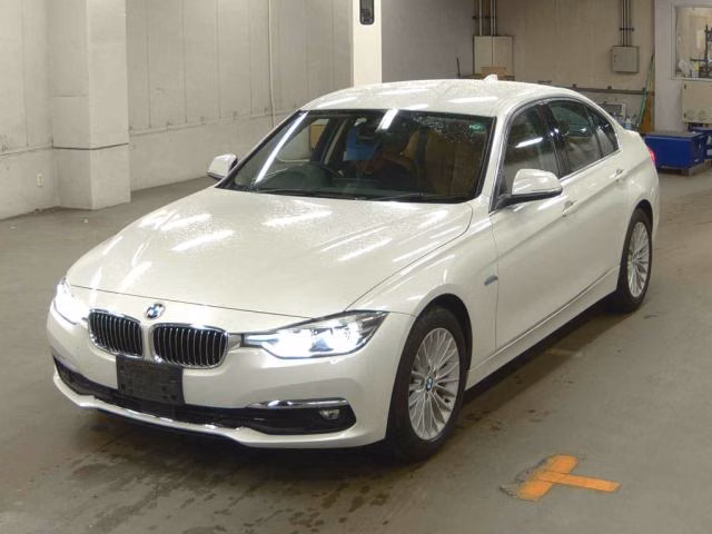 BMW 3-SERIES