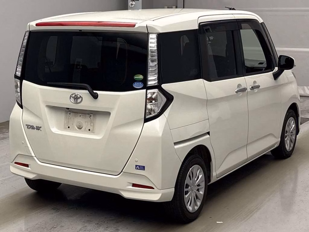 TOYOTA TANK
