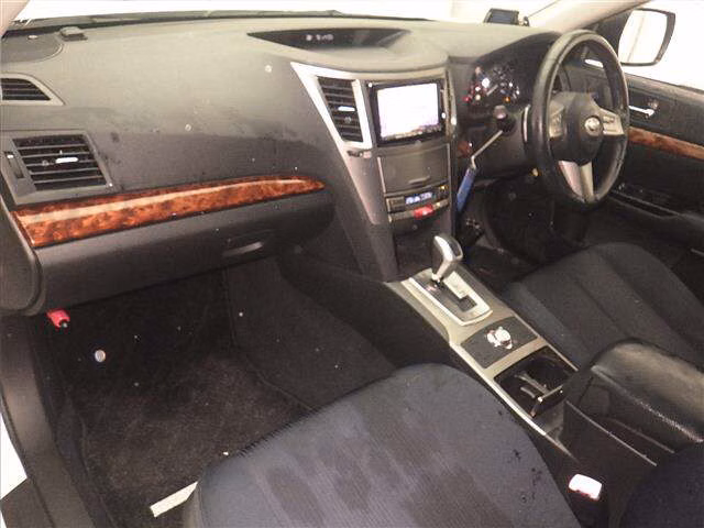 SUBARU LEGACY