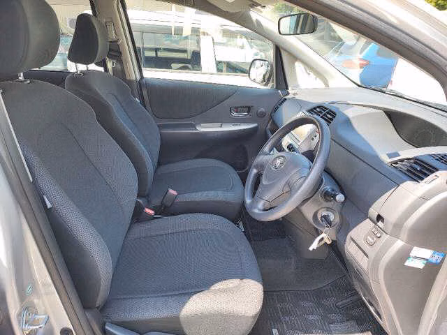 TOYOTA RACTIS