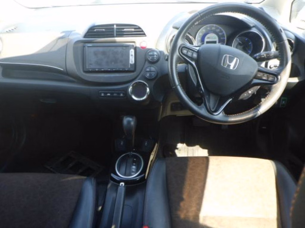 HONDA FIT SHUTTLE