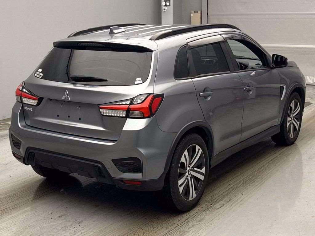 MITSUBISHI RVR