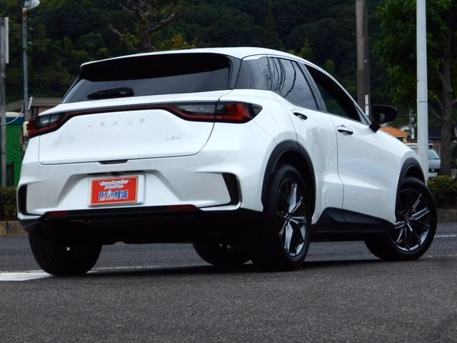 Lexus LBX