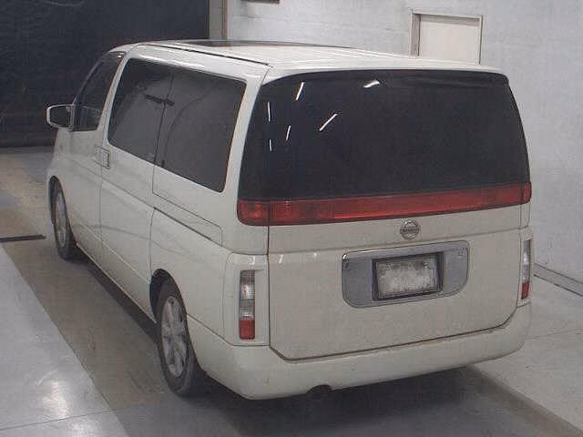 NISSAN ELGRAND