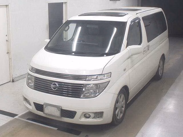 NISSAN ELGRAND