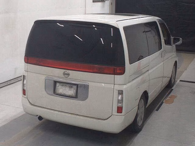 NISSAN ELGRAND