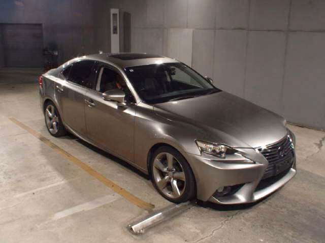 Lexus IS300h