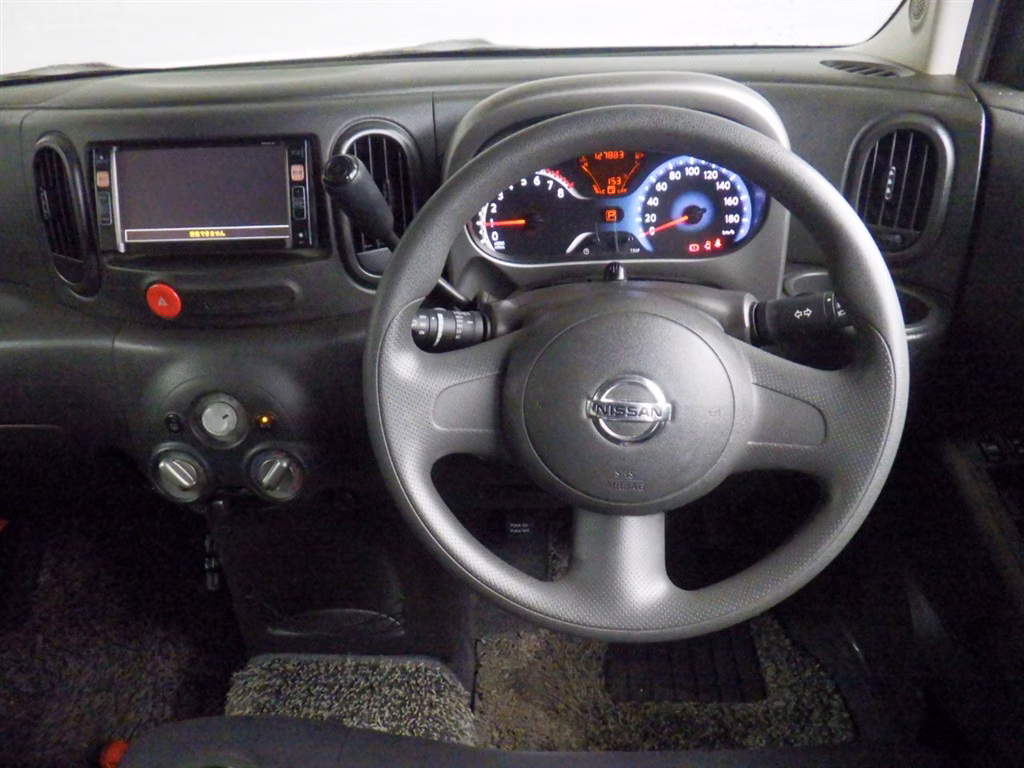 NISSAN CUBE